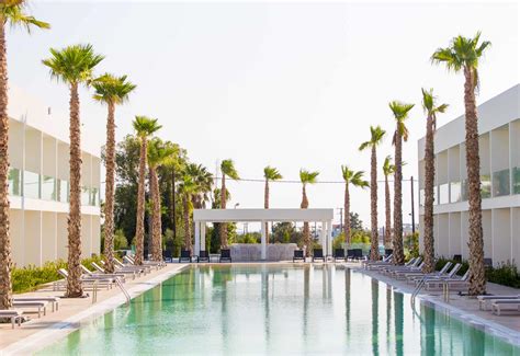 white dream resort